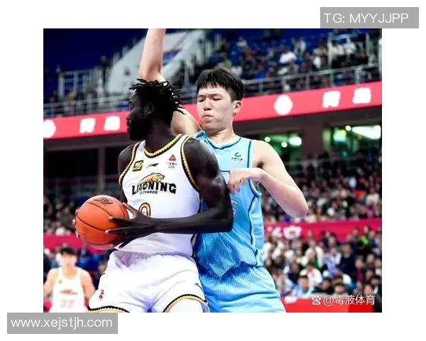 重磅消息某核心球员受伤季后赛恐将无缘下一轮比赛引发球迷热议